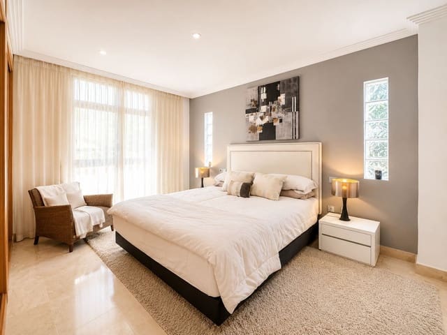 2 Zimmer Apartment zu verkaufen in Los Flamingos, Benahavís mit Pool Garage - 475.000 € (Ref: 9981714)