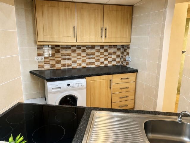 2 soveværelse Penthouse til salg i Benalmádena med swimmingpool garage - € 280.000 (Ref: 9981720)