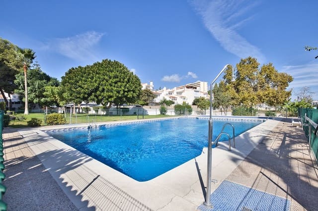 2 soveværelse Penthouse til salg i Benalmádena med swimmingpool garage - € 280.000 (Ref: 9981720)