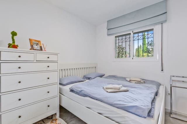 2 soveværelse Lejlighed til salg i Calahonda, Mijas med swimmingpool garage - € 369.000 (Ref: 9983327)