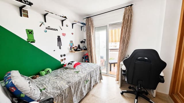 3 bedroom Apartment for sale in Manilva with pool garage - € 195,000 (Ref: 9984177)