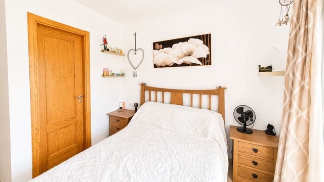3 bedroom Apartment for sale in Manilva with pool garage - € 195,000 (Ref: 9984177)