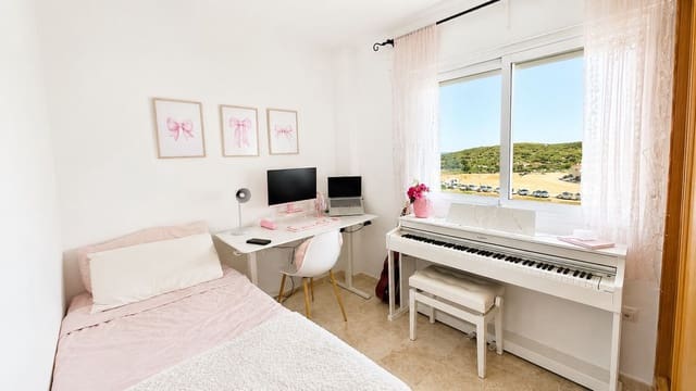 3 bedroom Apartment for sale in Manilva with pool garage - € 195,000 (Ref: 9984177)