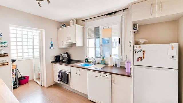3 bedroom Apartment for sale in Manilva with pool garage - € 195,000 (Ref: 9984177)
