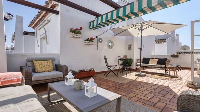 2 soverom Strandleiligheter til salgs i La Duquesa / Puerto de la Duquesa, Manilva med svømmebasseng garasje - € 299 000 (Ref: 9985867)