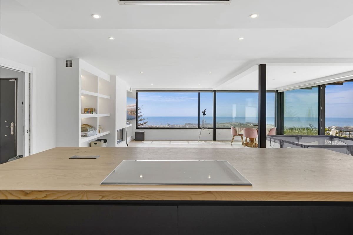 4 chambre Villa/Maison à vendre à Benalmadena avec piscine garage - 1 045 000 € (Ref: 9996494)