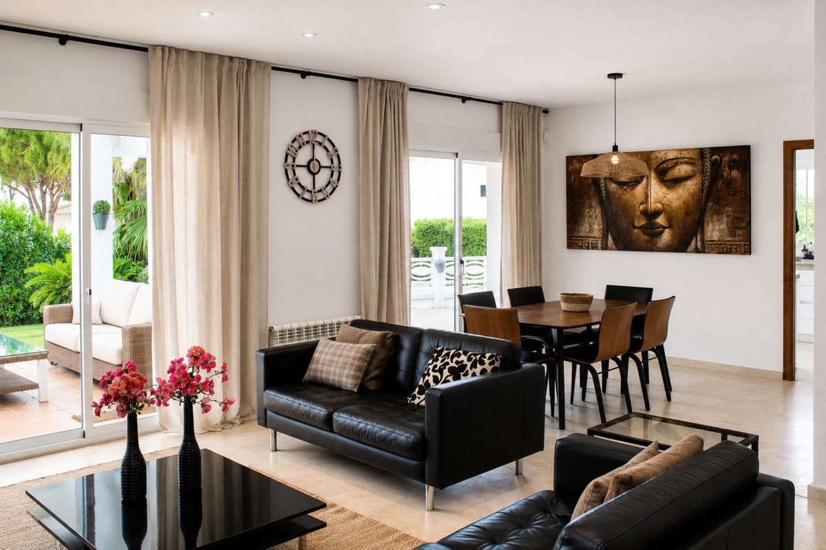 3 slaapkamer Villa te koop in Marbella met zwembad garage - € 1.349.000 (Ref: 9997796)