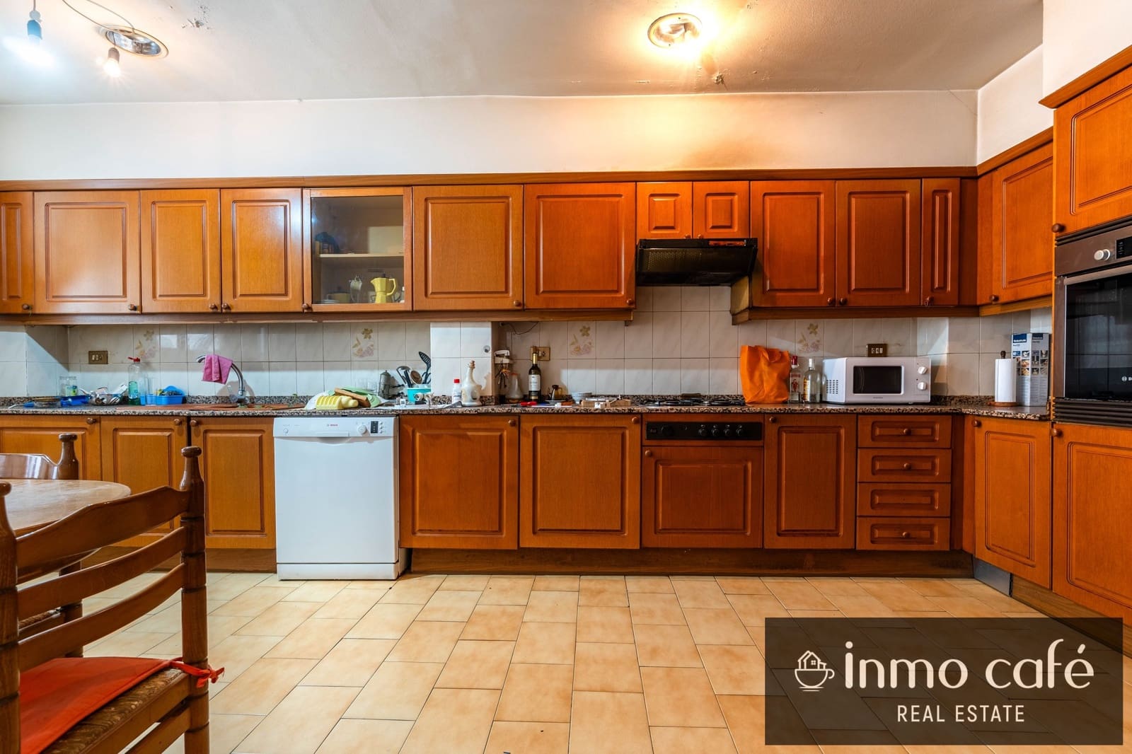 4 slaapkamer Appartement te koop in Castello de la Plana met garage - € 240.000 (Ref: 10032539)