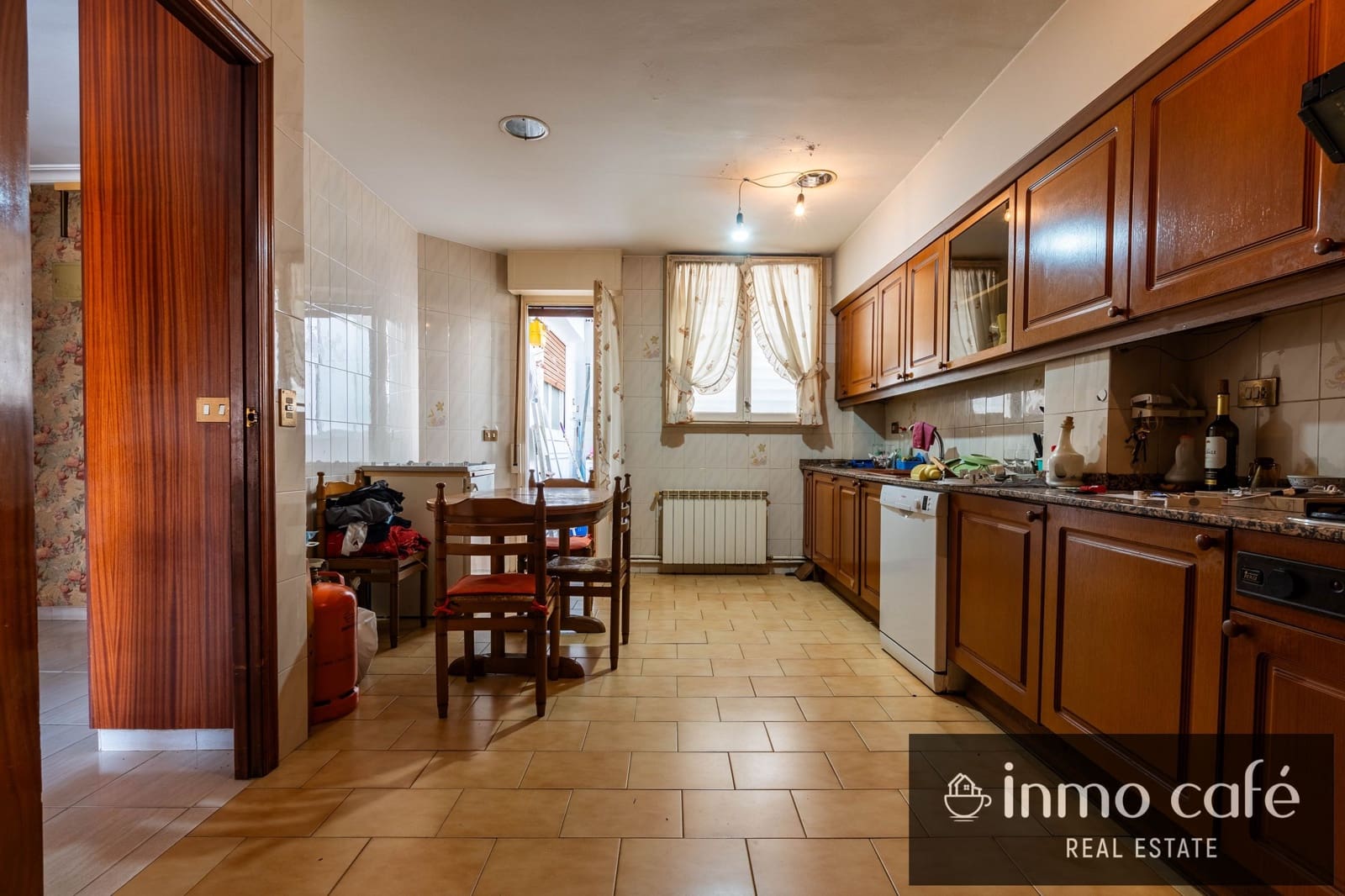 4 slaapkamer Appartement te koop in Castello de la Plana met garage - € 240.000 (Ref: 10032539)