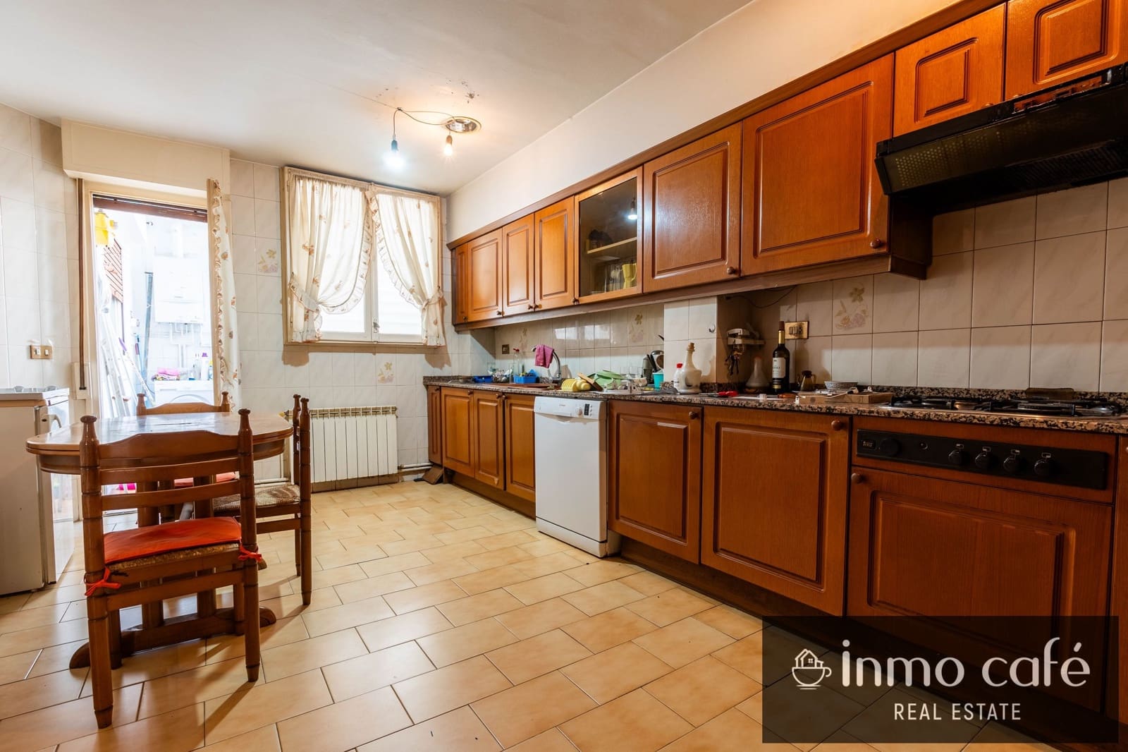 4 slaapkamer Appartement te koop in Castello de la Plana met garage - € 240.000 (Ref: 10032539)