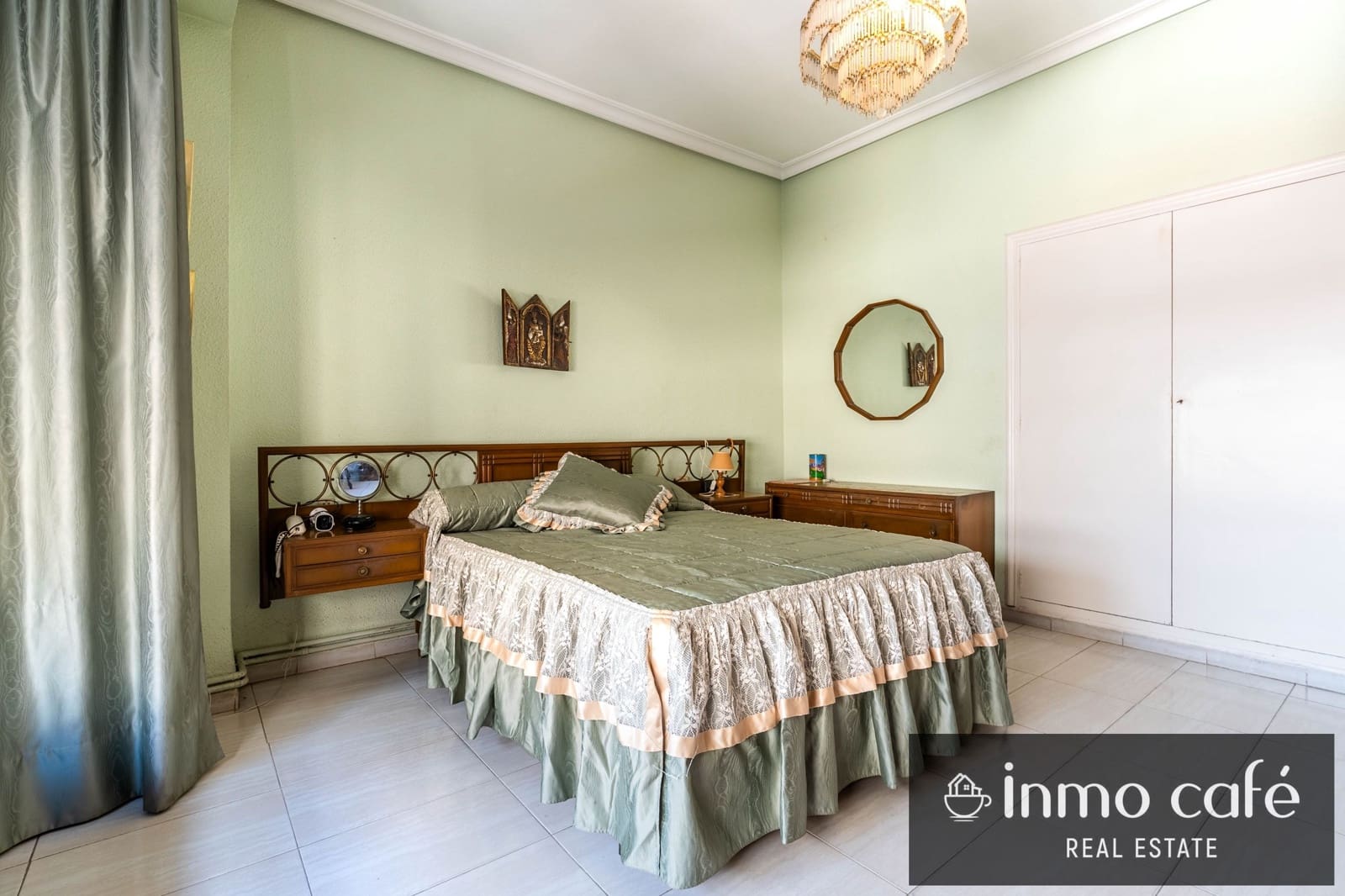 4 slaapkamer Appartement te koop in Castello de la Plana met garage - € 240.000 (Ref: 10032539)