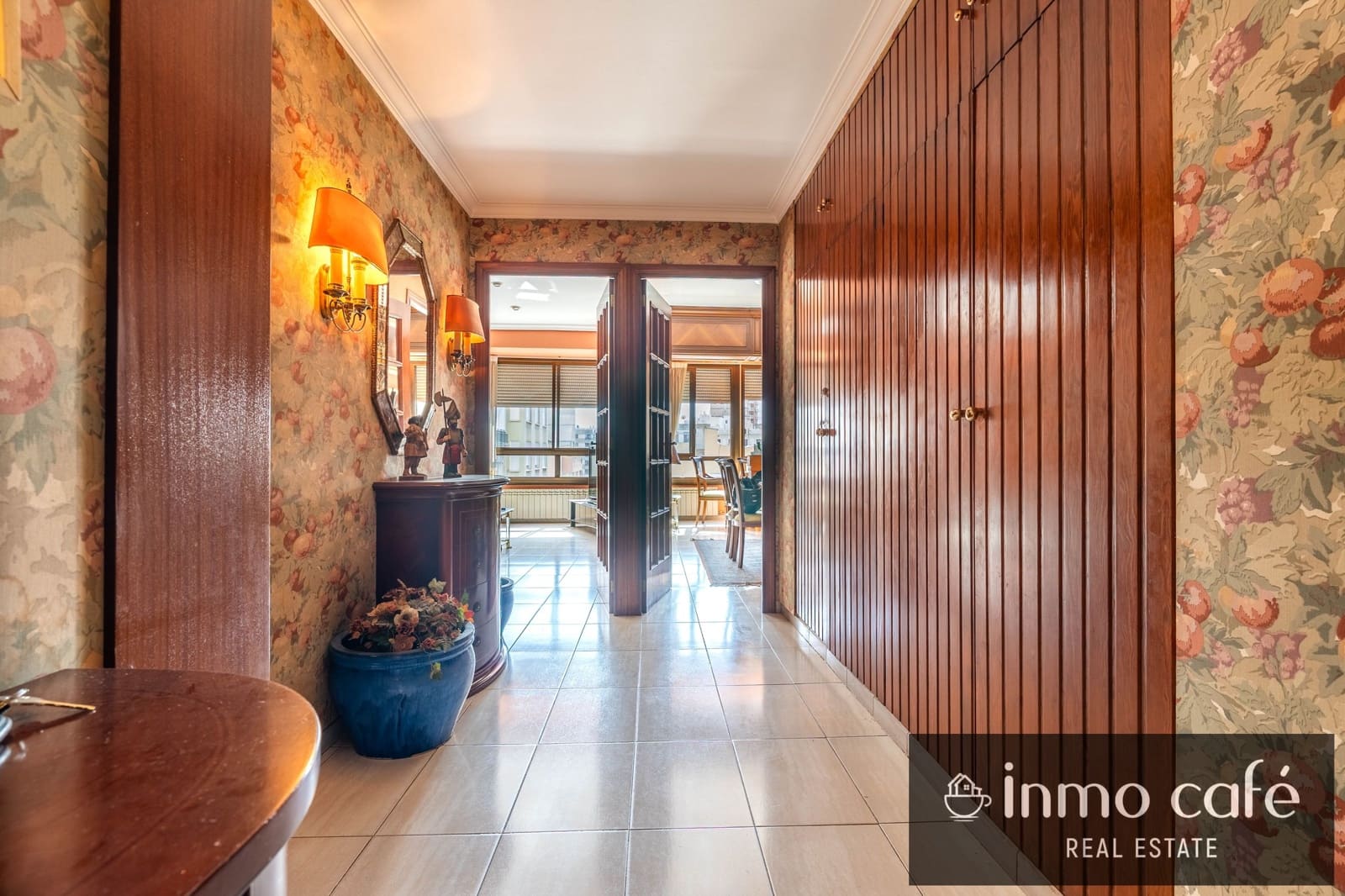 4 slaapkamer Appartement te koop in Castello de la Plana met garage - € 240.000 (Ref: 10032539)