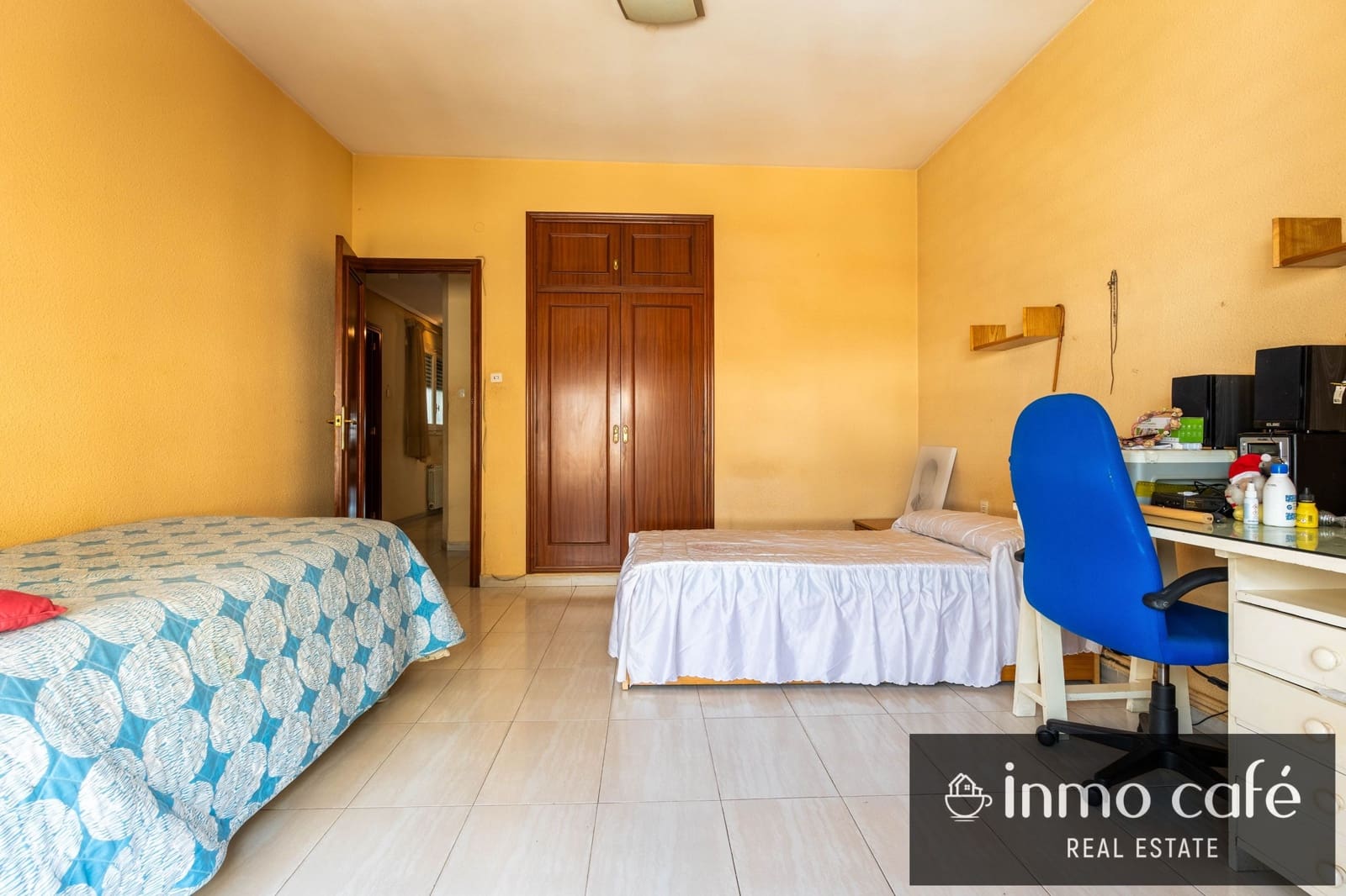 4 slaapkamer Appartement te koop in Castello de la Plana met garage - € 240.000 (Ref: 10032539)