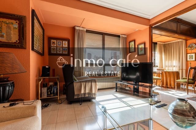 4 soverom Leilighet til salgs i Castelló de la Plana med garasje - € 240 000 (Ref: 10032539)