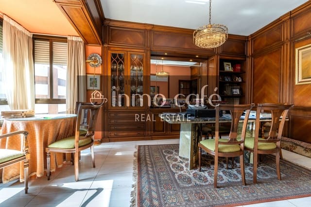 4 soverom Leilighet til salgs i Castelló de la Plana med garasje - € 240 000 (Ref: 10032539)