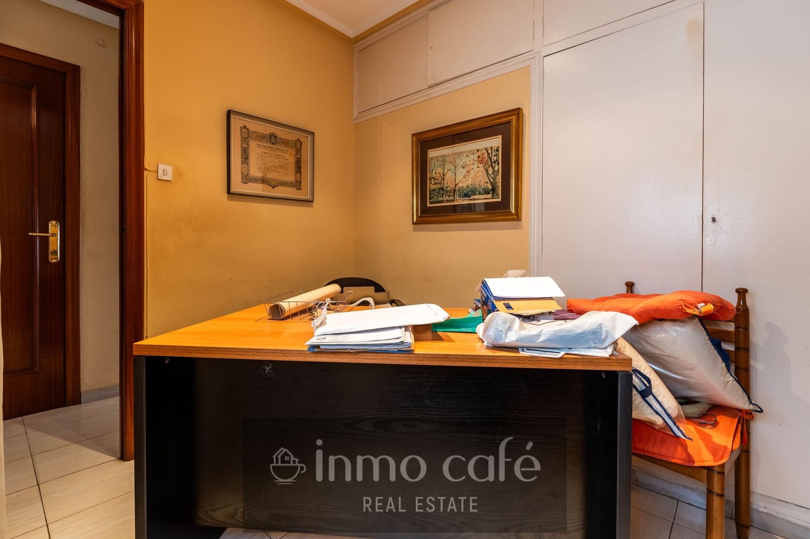 4 bedroom Apartment for sale in Castello de la Plana with garage - € 240,000 (Ref: 10032539)