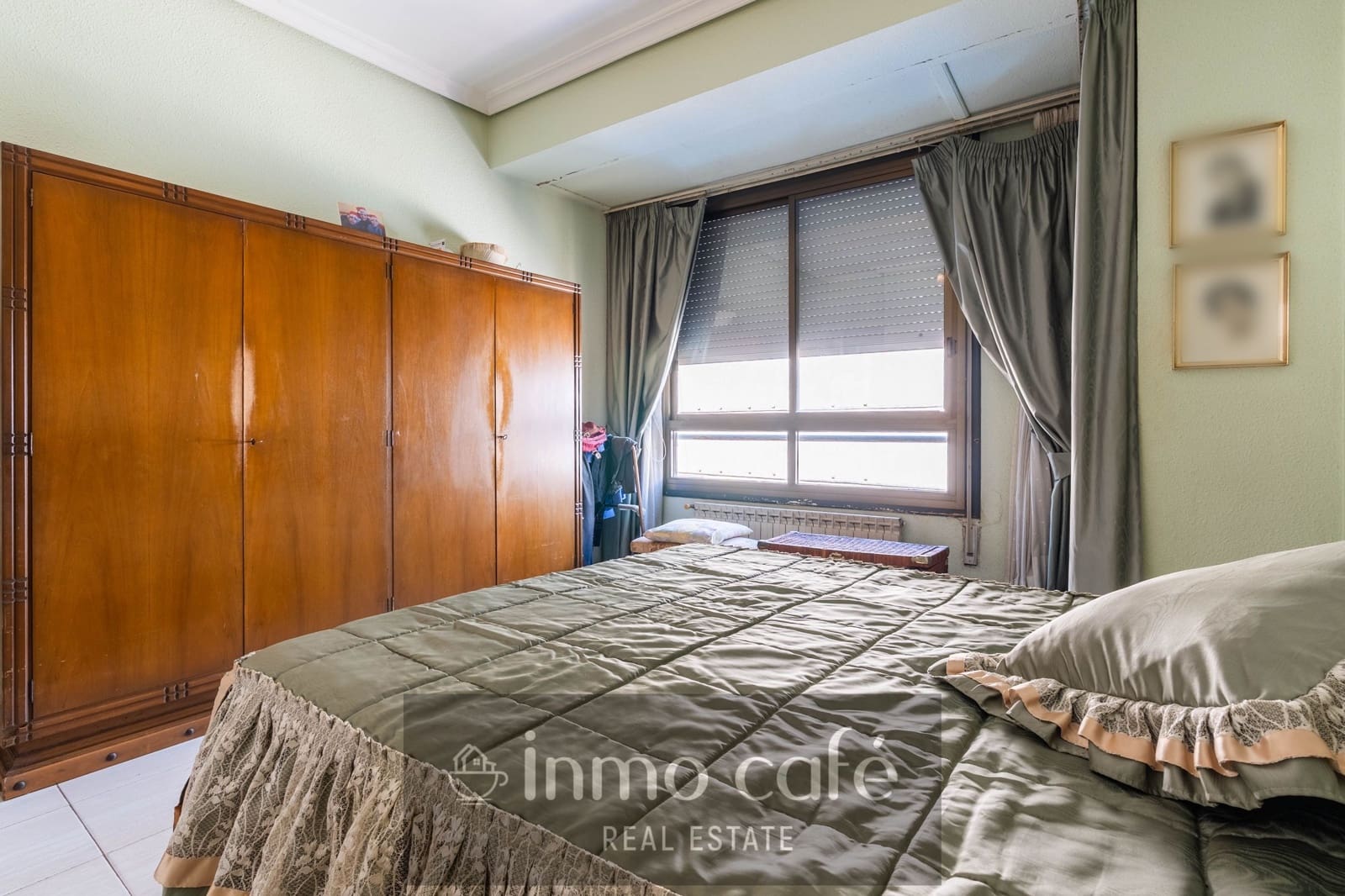 4 bedroom Apartment for sale in Castello de la Plana with garage - € 240,000 (Ref: 10032539)