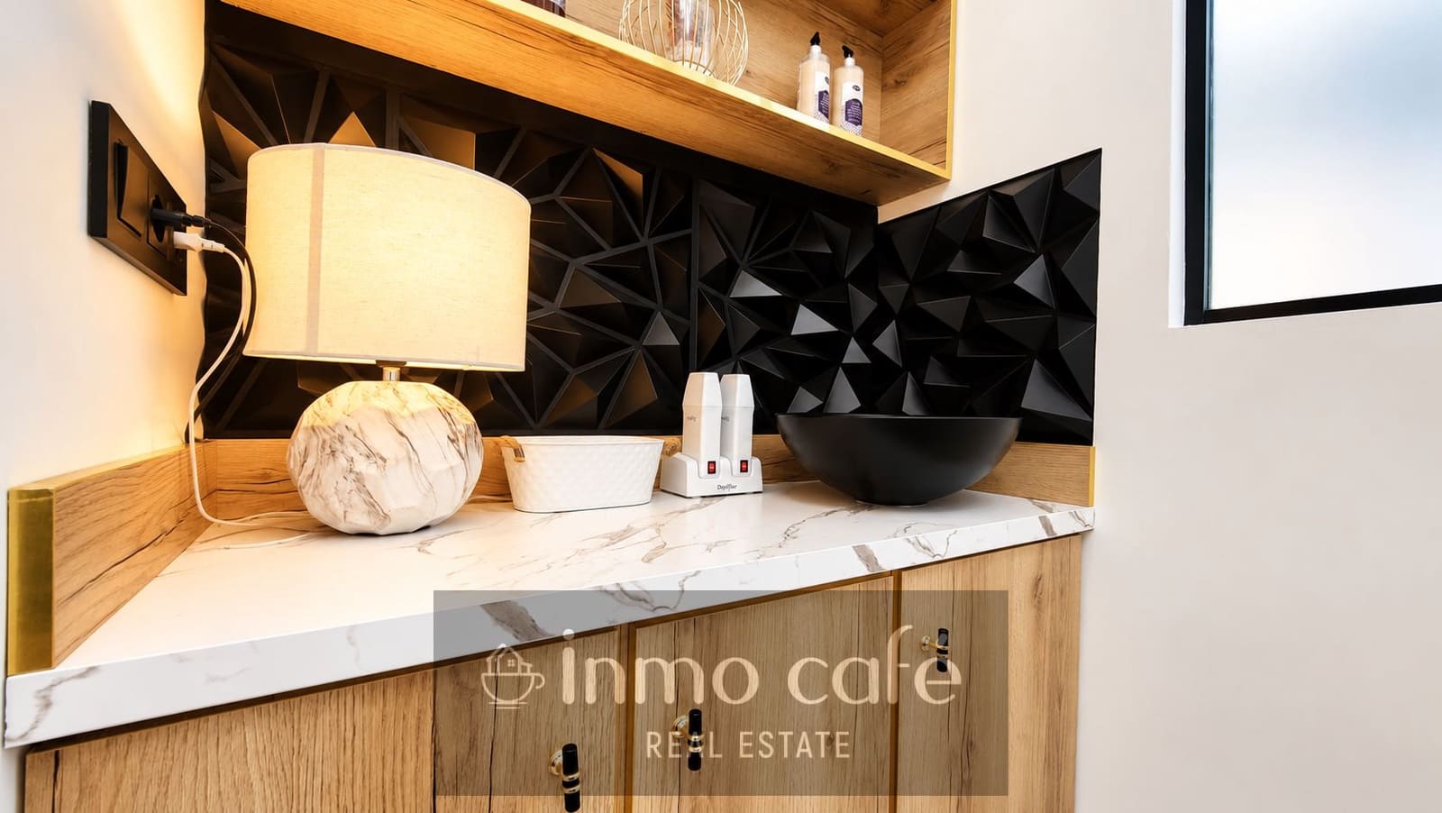 Commercial for sale in Alicante / Alacant city - € 35,000 (Ref: 10062825)