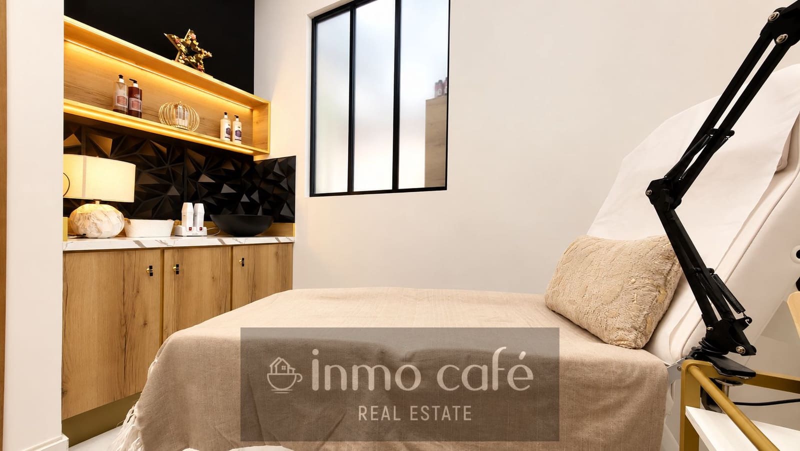 Commercial for sale in Alicante / Alacant city - € 35,000 (Ref: 10062825)