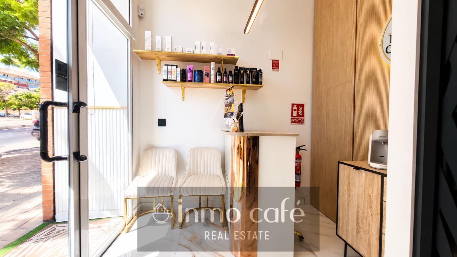 Commercial for sale in Alicante / Alacant city - € 35,000 (Ref: 10062825)