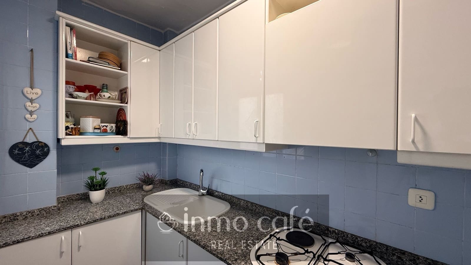 2 bedroom Apartment for sale in Alicante / Alacant city - € 240,000 (Ref: 10065698)