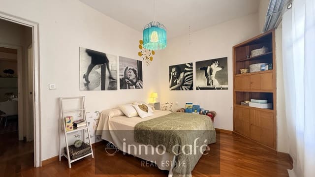 2 slaapkamer Appartement te koop in Alicante stad - € 240.000 (Ref: 10065698)