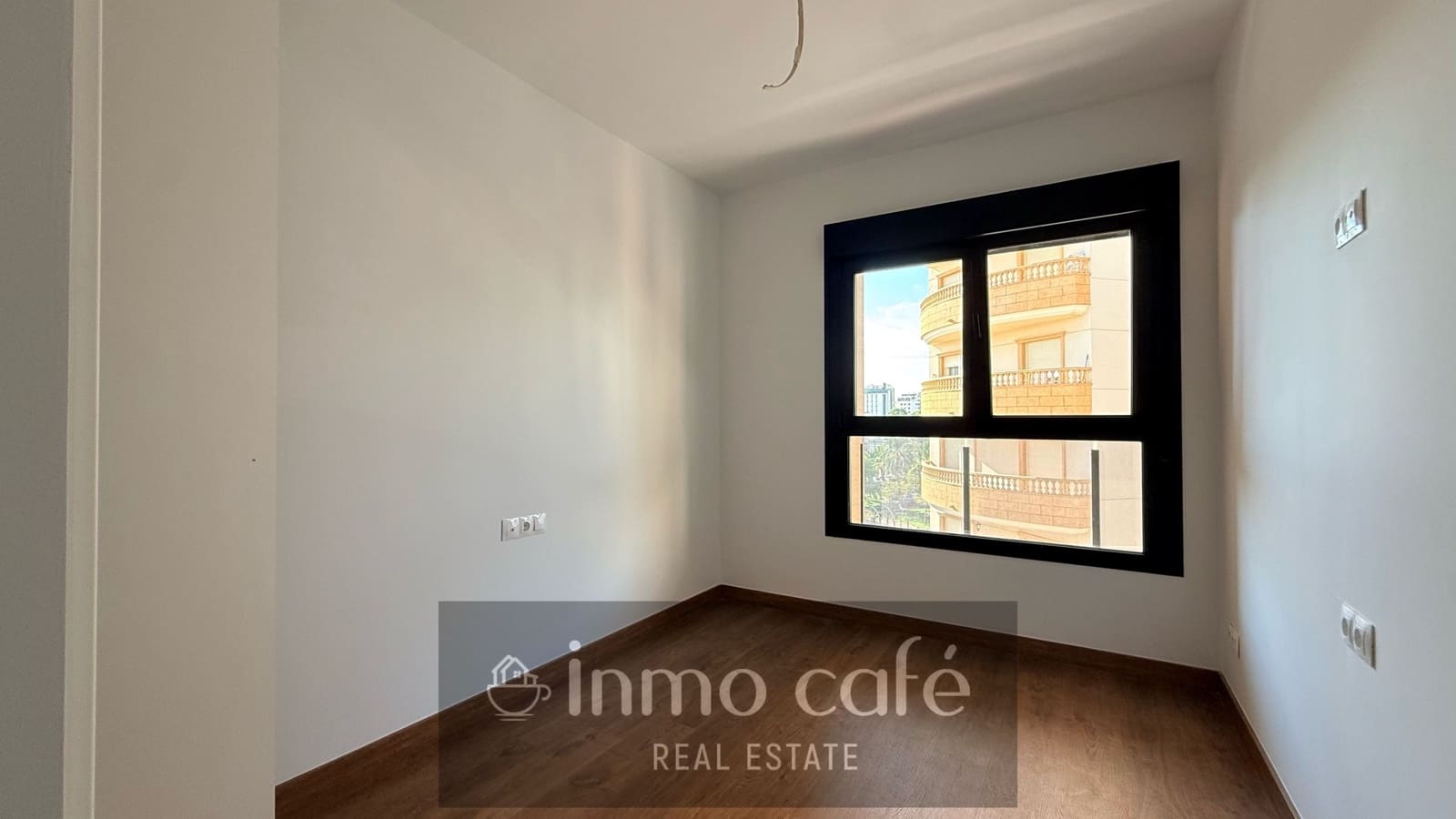 3 soverom Penthouse til salgs i El Campello med svømmebasseng garasje - € 850 000 (Ref: 10145659)