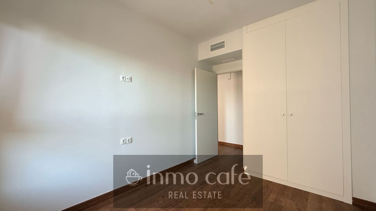 3 soverom Penthouse til salgs i El Campello med svømmebasseng garasje - € 850 000 (Ref: 10145659)