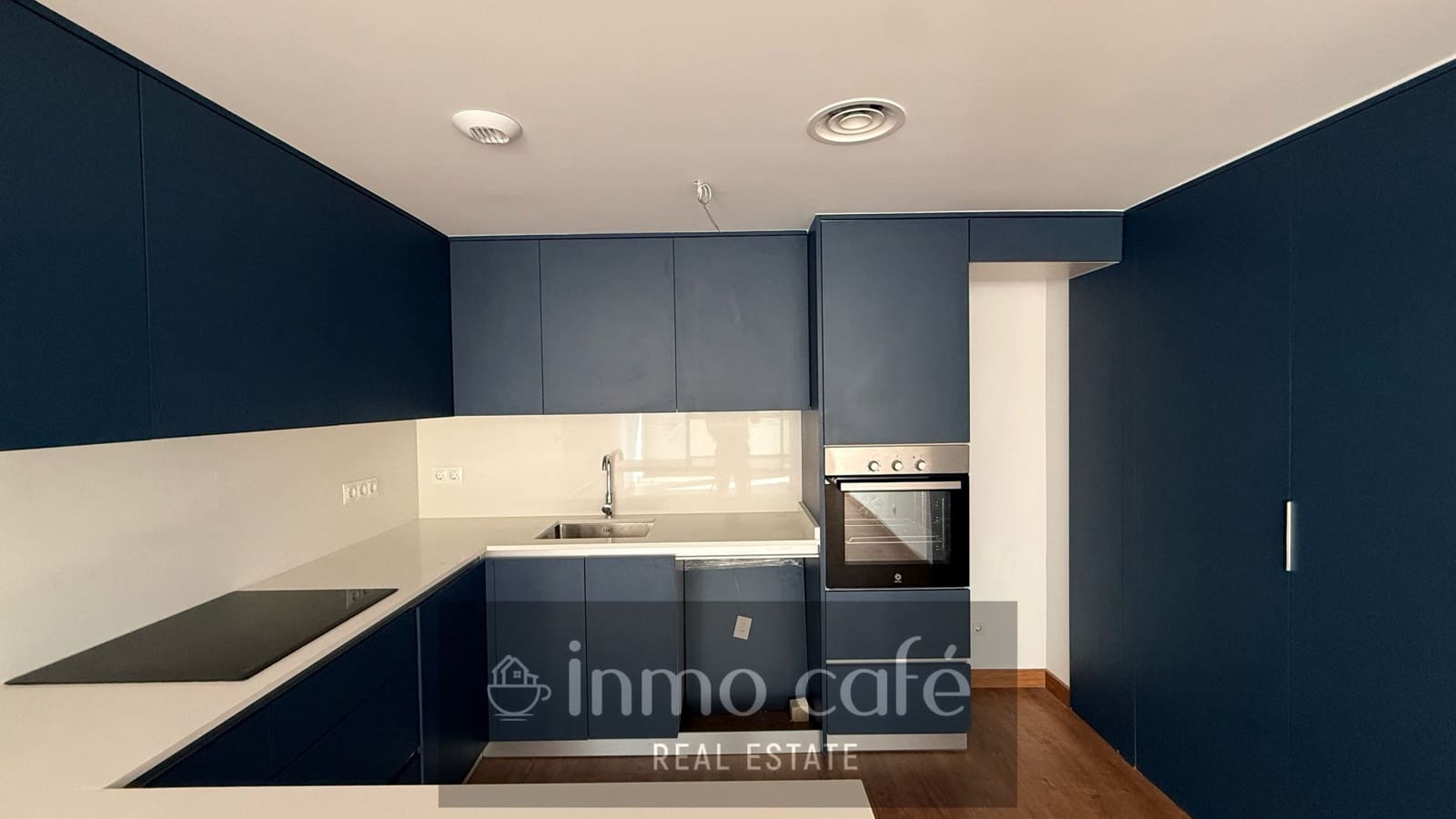 3 soverom Penthouse til salgs i El Campello med svømmebasseng garasje - € 850 000 (Ref: 10145659)
