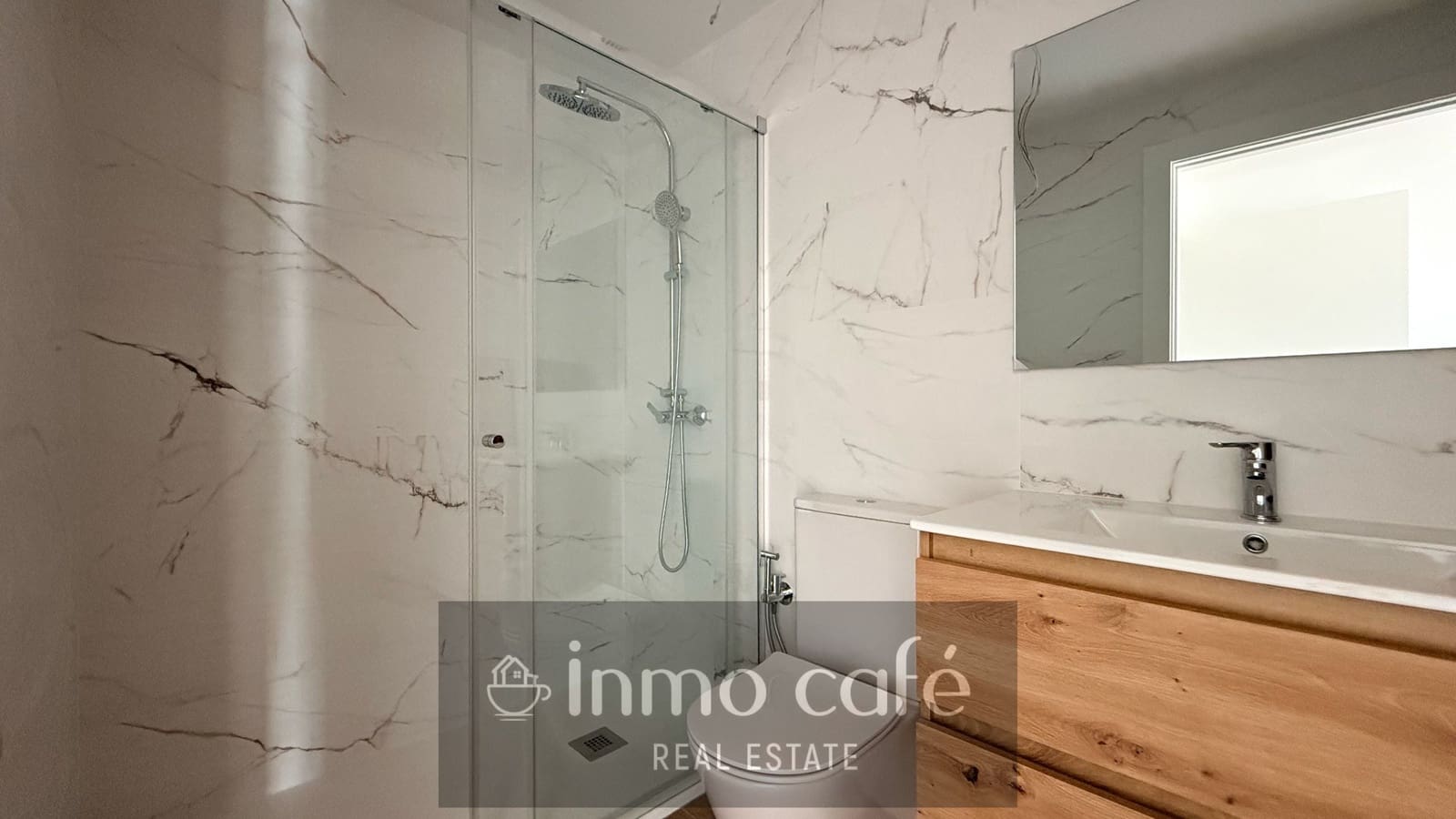 3 soverom Penthouse til salgs i El Campello med svømmebasseng garasje - € 850 000 (Ref: 10145659)
