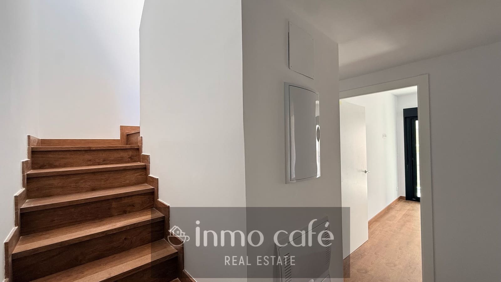 3 soverom Penthouse til salgs i El Campello med svømmebasseng garasje - € 850 000 (Ref: 10145659)
