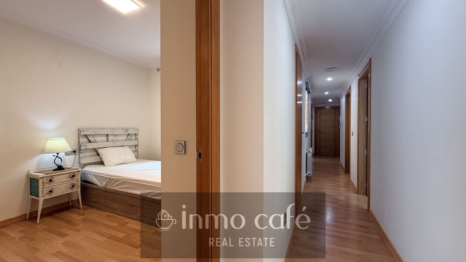 2 bedroom Apartment for sale in Villena with garage - € 159,000 (Ref: 10153855)