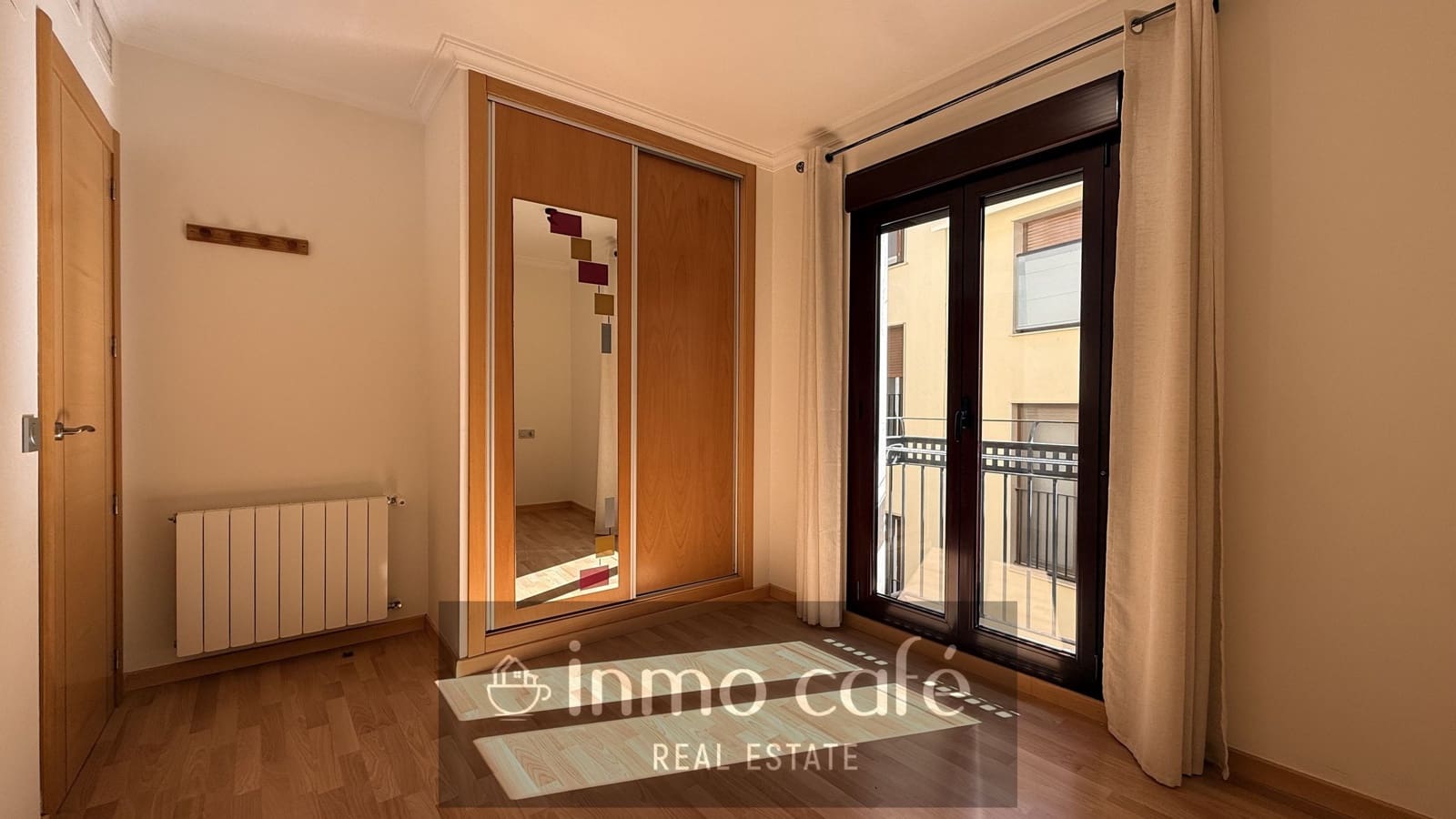 2 bedroom Apartment for sale in Villena with garage - € 159,000 (Ref: 10153855)