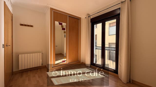 2 Zimmer Apartment zu verkaufen in Villena mit Garage - 159.000 € (Ref: 10153855)
