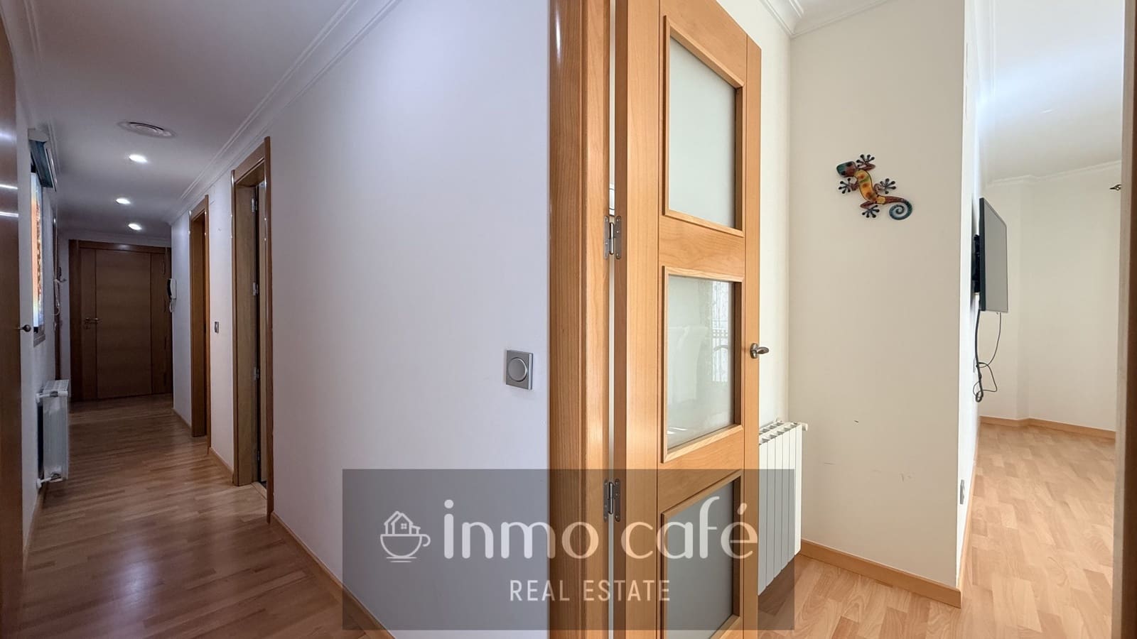 2 bedroom Apartment for sale in Villena with garage - € 159,000 (Ref: 10153855)