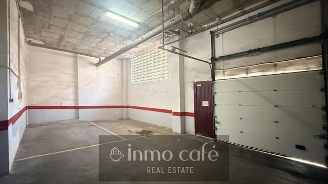 Autotalli myytävänä paikassa Alicante kaupunki - 17 500 € (Ref: 10170315)