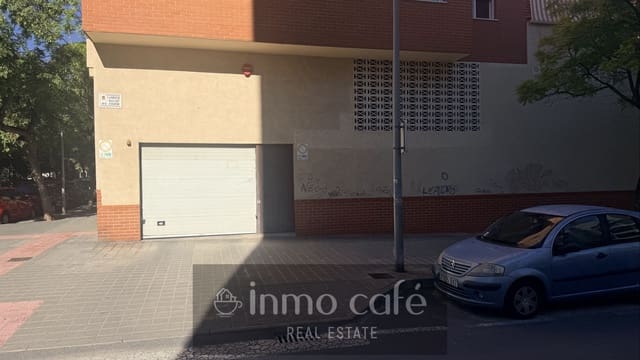 Autotalli myytävänä paikassa Alicante kaupunki - 17 500 € (Ref: 10170315)
