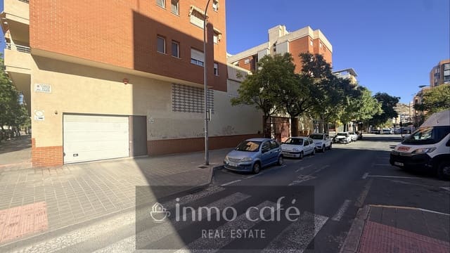Autotalli myytävänä paikassa Alicante kaupunki - 17 500 € (Ref: 10170315)