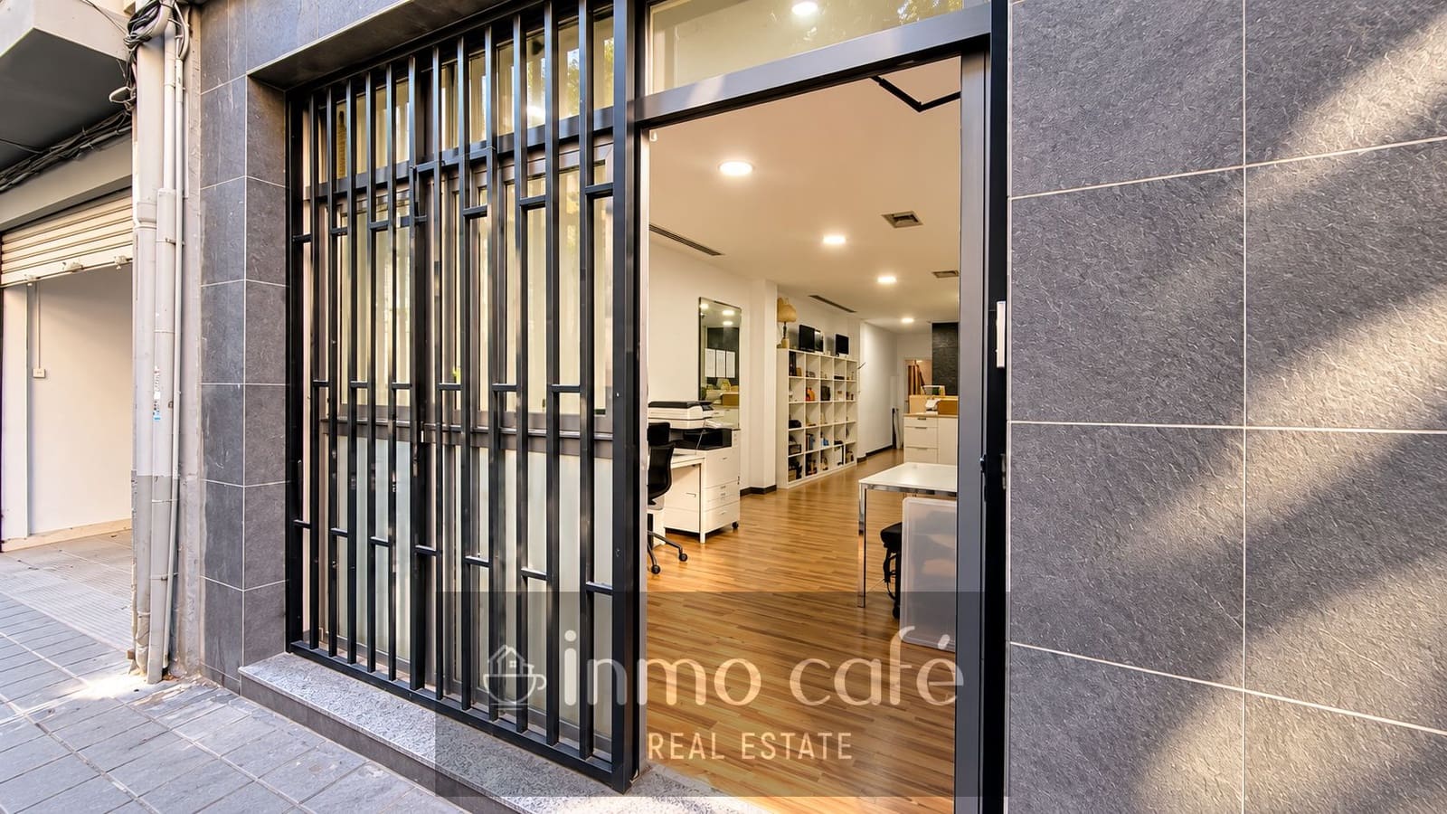 Kaupallinen myytävänä paikassa Alicante kaupunki - 135 000 € (Ref: 10182165)