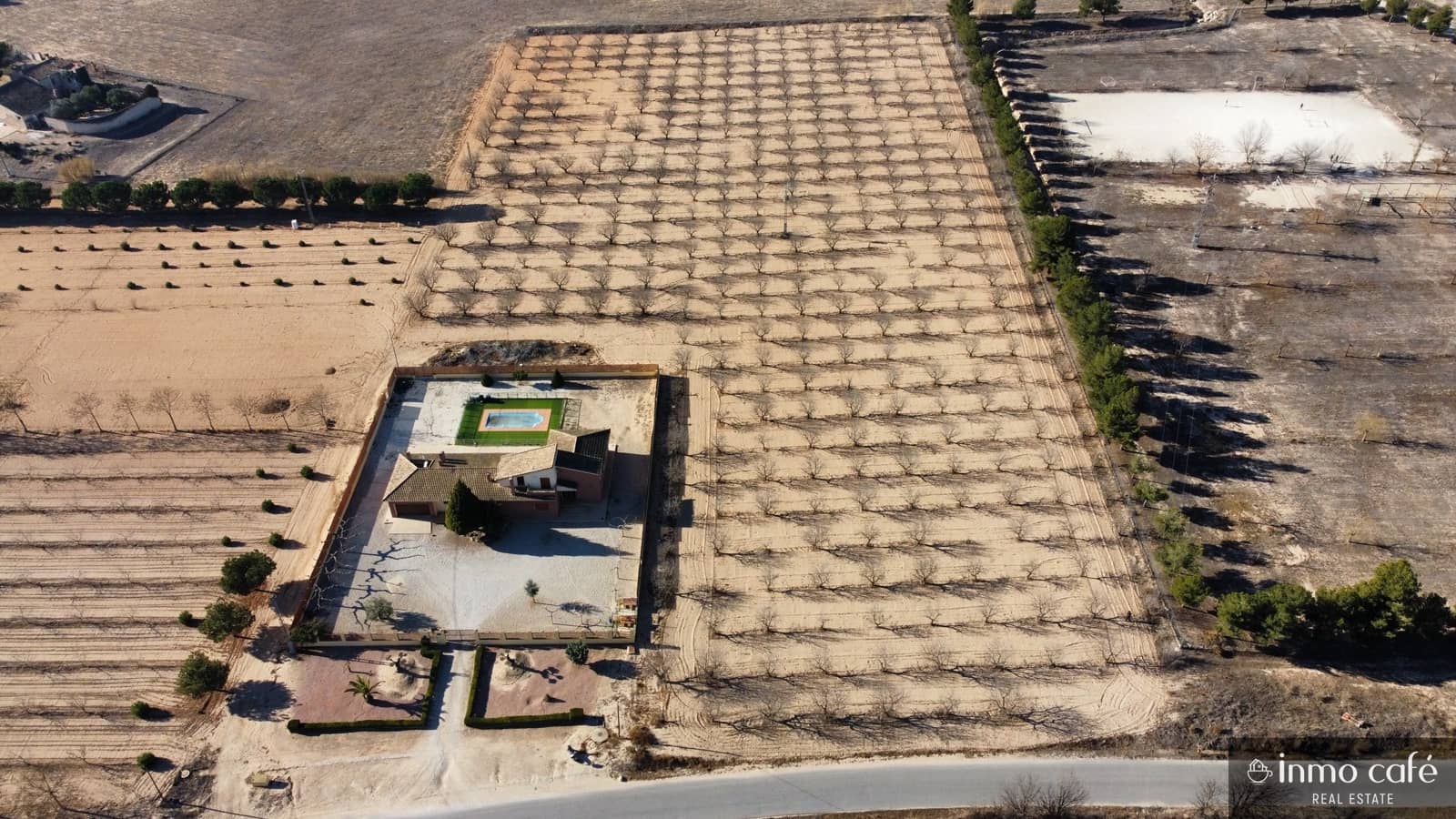 Ubebygd land til salgs i Villena - € 99 000 (Ref: 8686535)