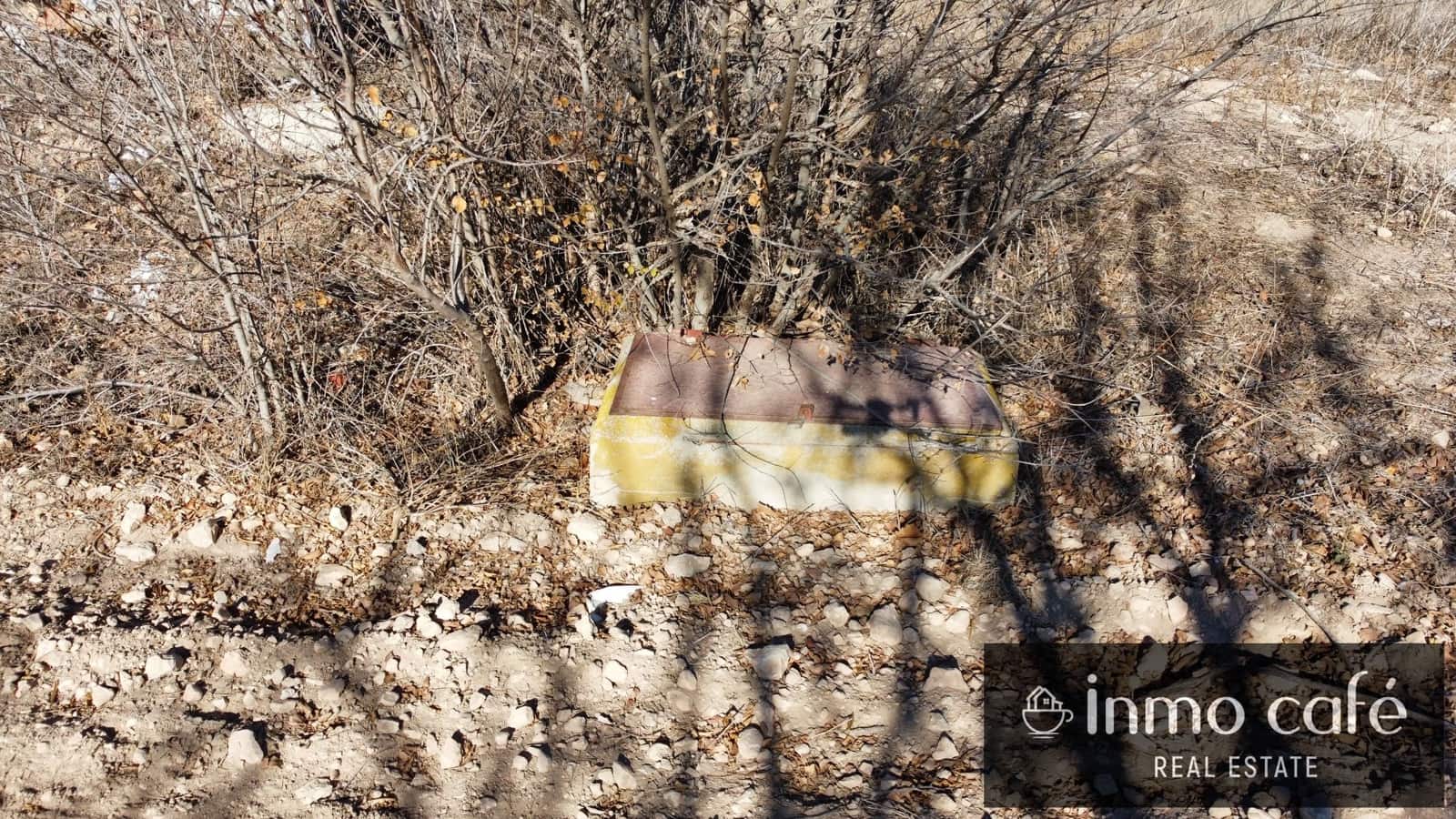 Ubebygd land til salgs i Villena - € 75 000 (Ref: 8686535)