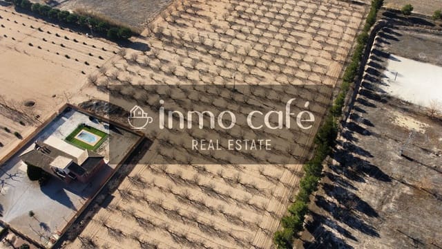 Mark till salu i Villena - 75 000 € (Ref: 8686535)
