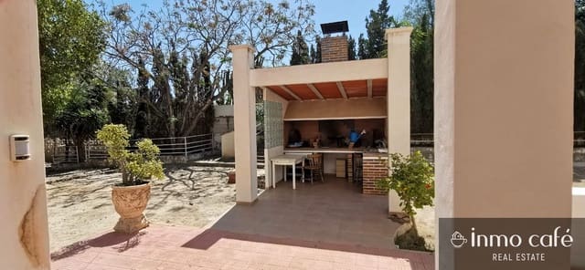 Chalet de 4 habitaciones en Elche / Elx en venta con piscina - 420.000 € (Ref: 8686538)