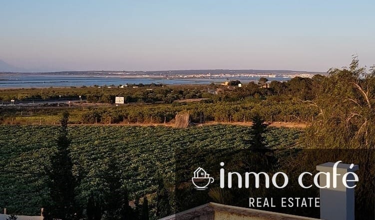 Chalet de 4 habitaciones en Elche / Elx en venta con piscina - 420.000 € (Ref: 8686538)