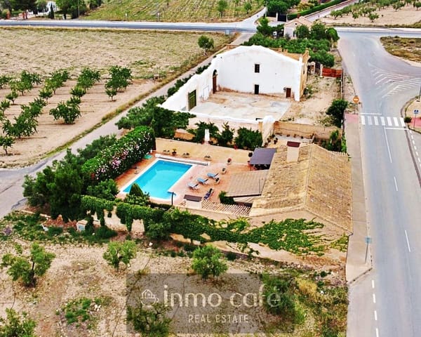 2 bedroom Finca/Country House for sale in Biar - € 200,000 (Ref: 8686541)