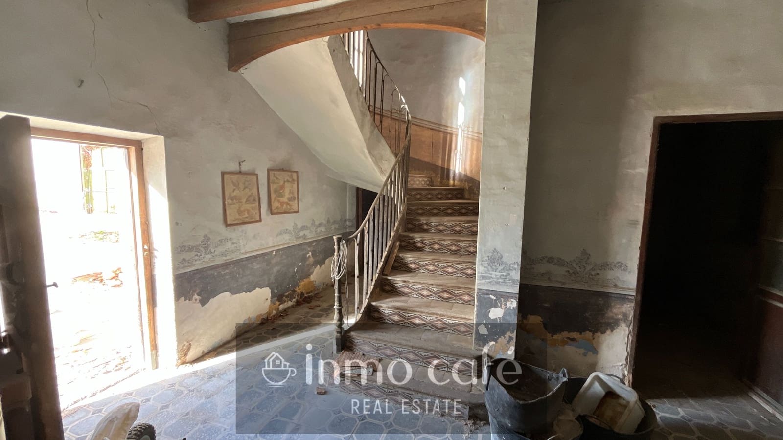 2 bedroom Finca/Country House for sale in Biar with pool garage - € 200,000 (Ref: 8686541)