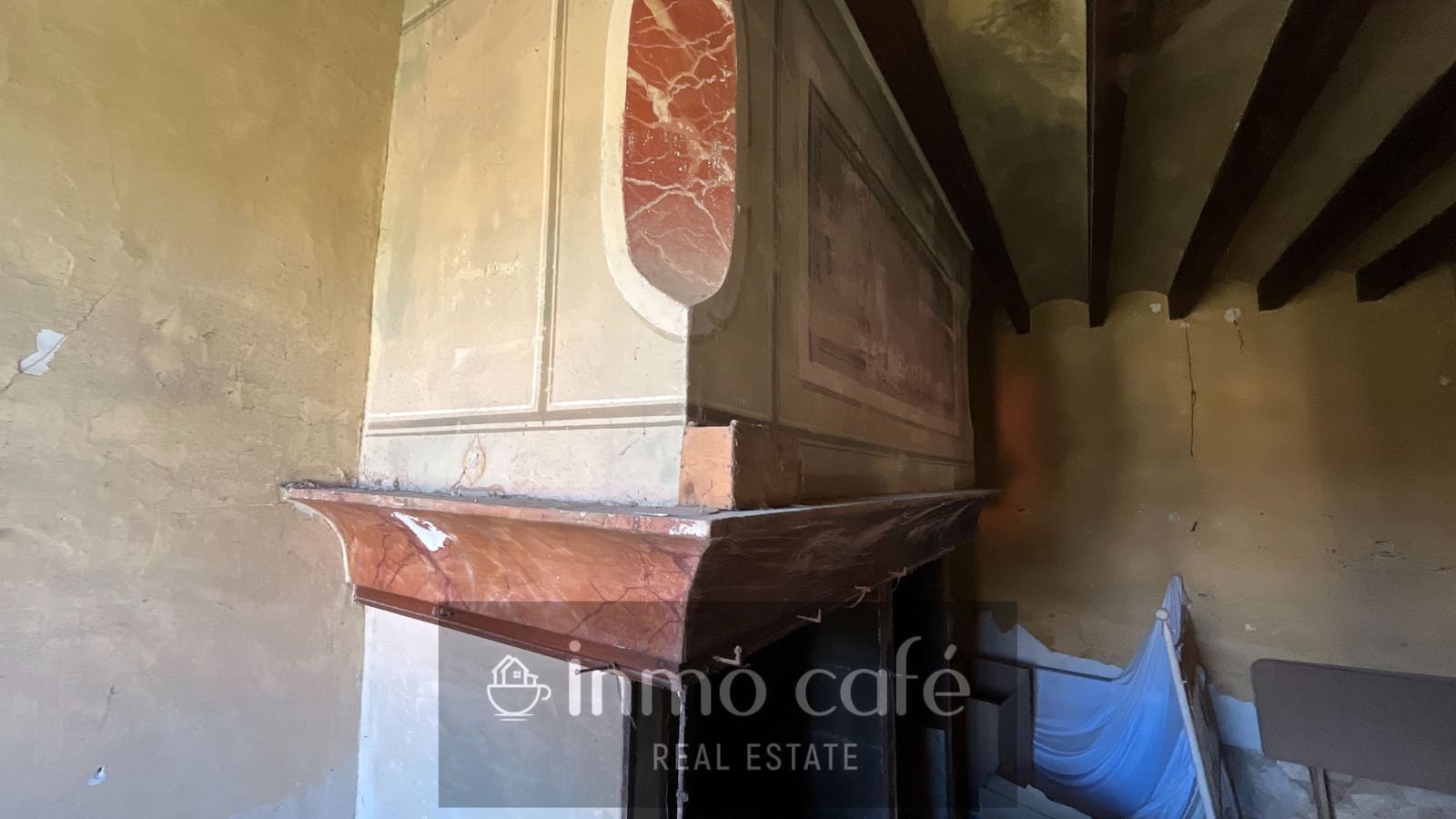 2 bedroom Finca/Country House for sale in Biar with pool garage - € 200,000 (Ref: 8686541)
