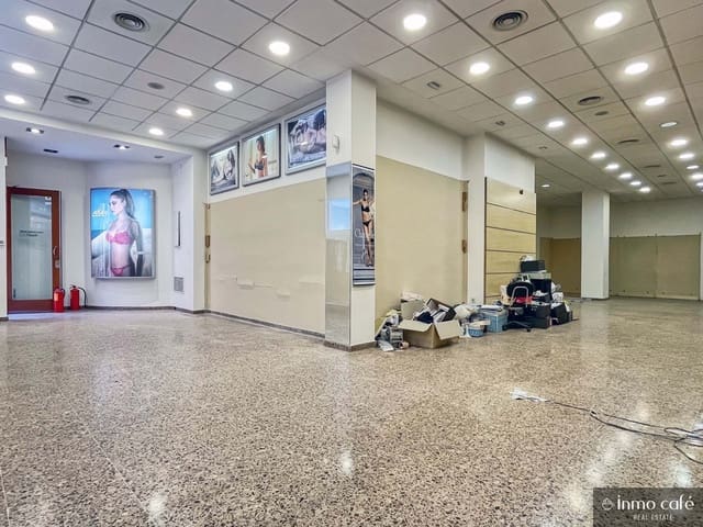 Commercial for rent in Ontinyent - € 600 (Ref: 8739115)