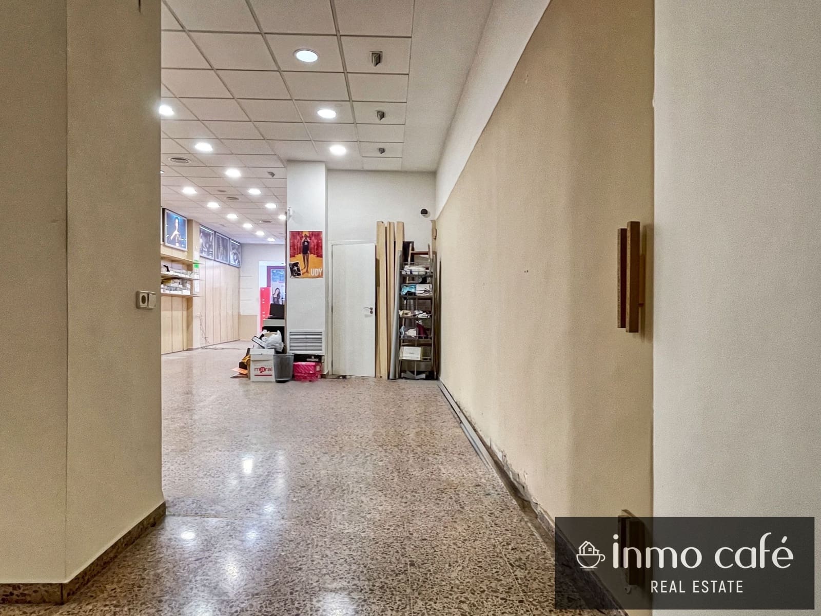 Commerciale da affittare in Ontinyent - 600 € (Rif: 8739115)