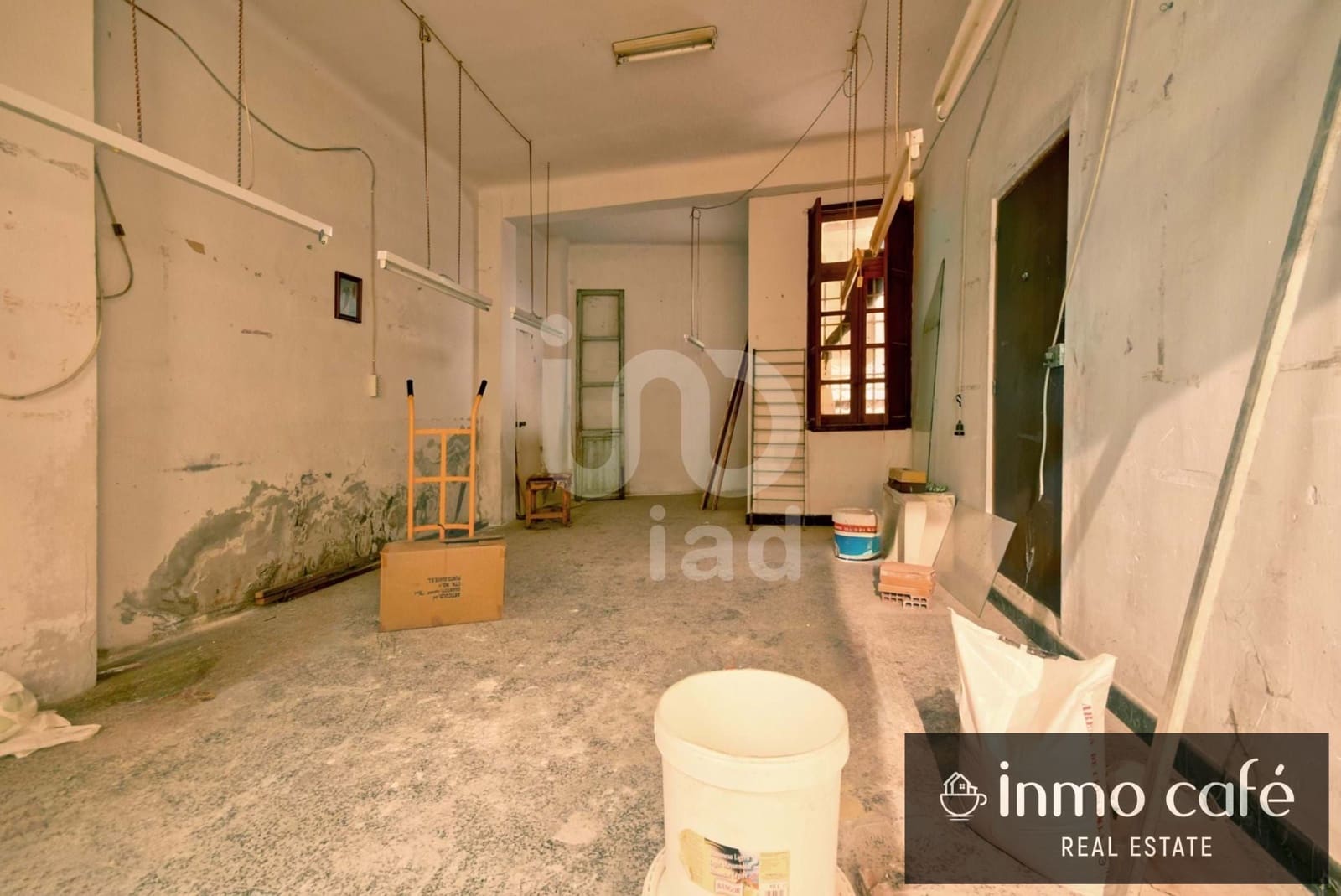1 bedroom Commercial for sale in Canals - € 32,500 (Ref: 8769321)